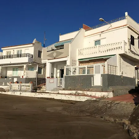 2 Bedrooms House At 10 M Away From The With Sea View Furnished Terrace And Wifi Telde